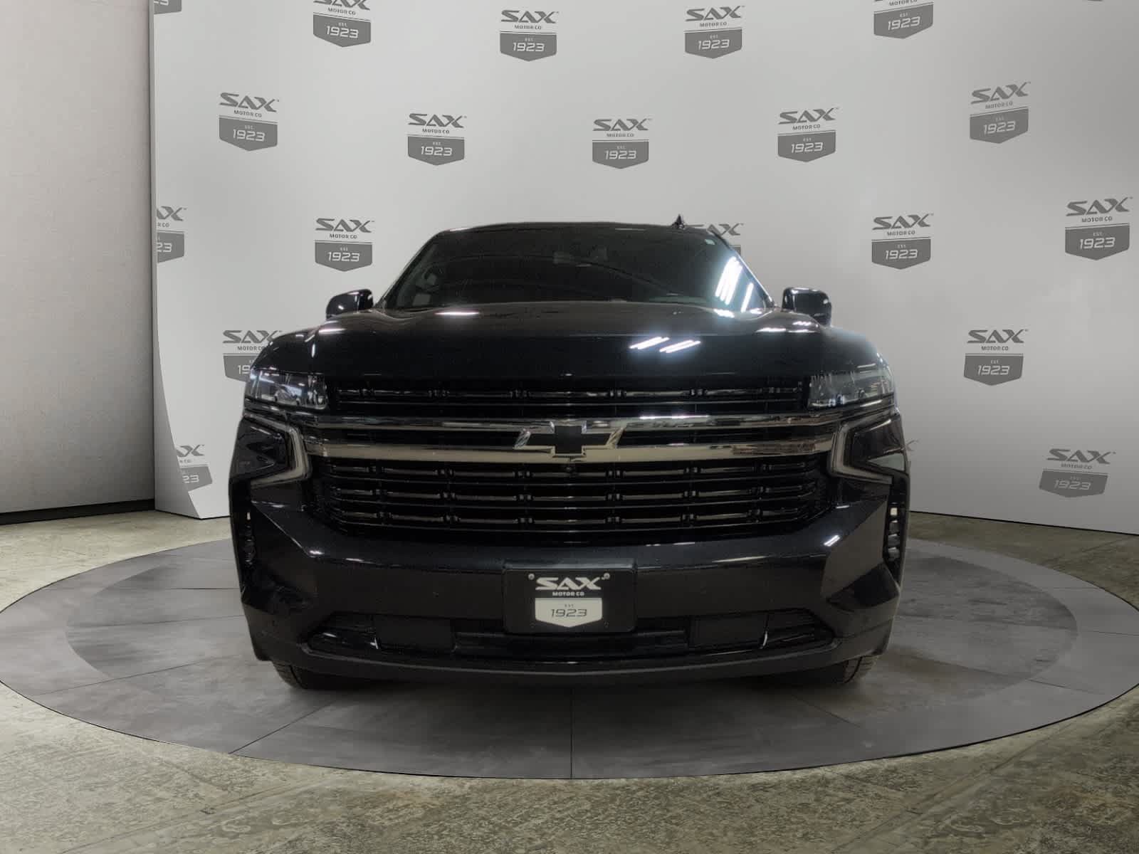 Used 2022 Chevrolet Suburban RST w/ Luxury Package AWD/4WD image 8