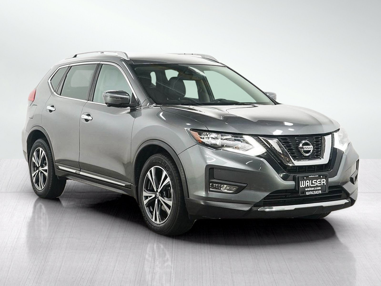 Used 2017 Nissan Rogue SL AWD/4WD image 7