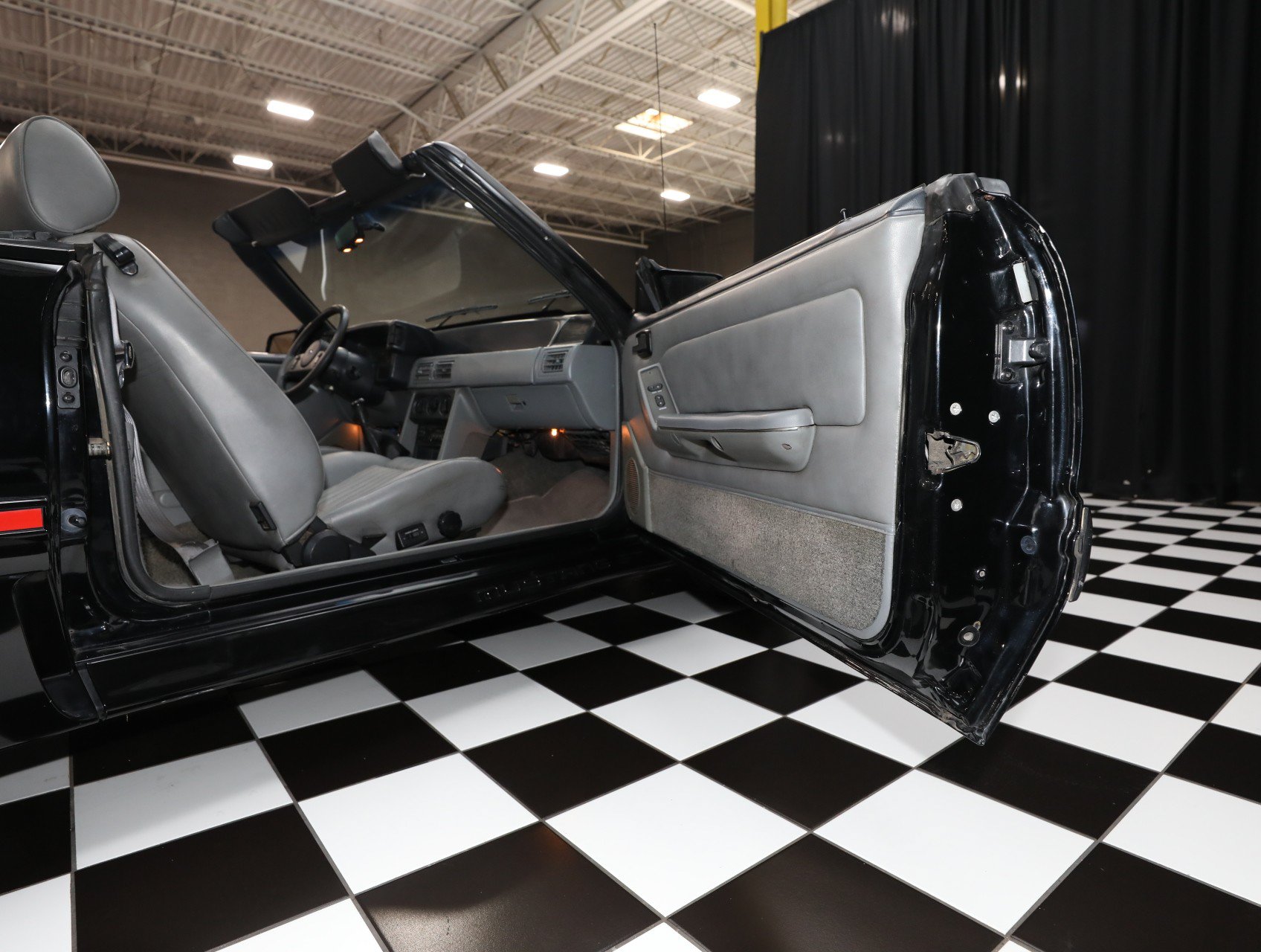 Used 1987 Ford Mustang GT RWD image 50