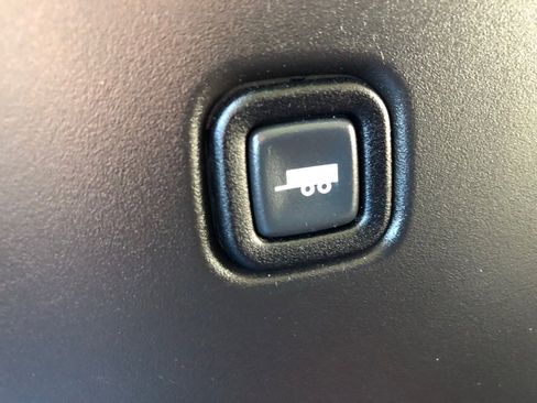 Used 2024 GMC Savana 2500 w/ Driver Convenience Package image 29