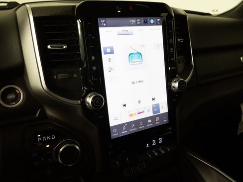 New 2026 RAM 1500 4x4 Crew Cab image 21