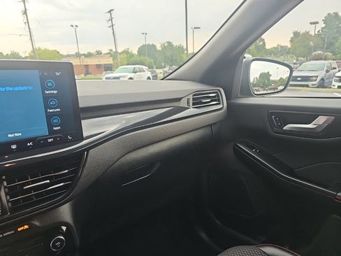 Used 2024 Ford Escape ST-Line w/ Tech Pack #1 AWD/4WD image 20