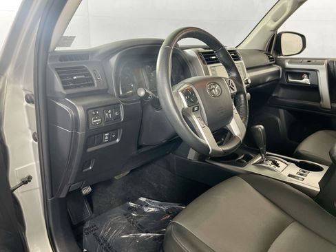 Used 2024 Toyota 4Runner SR5 Premium image 9