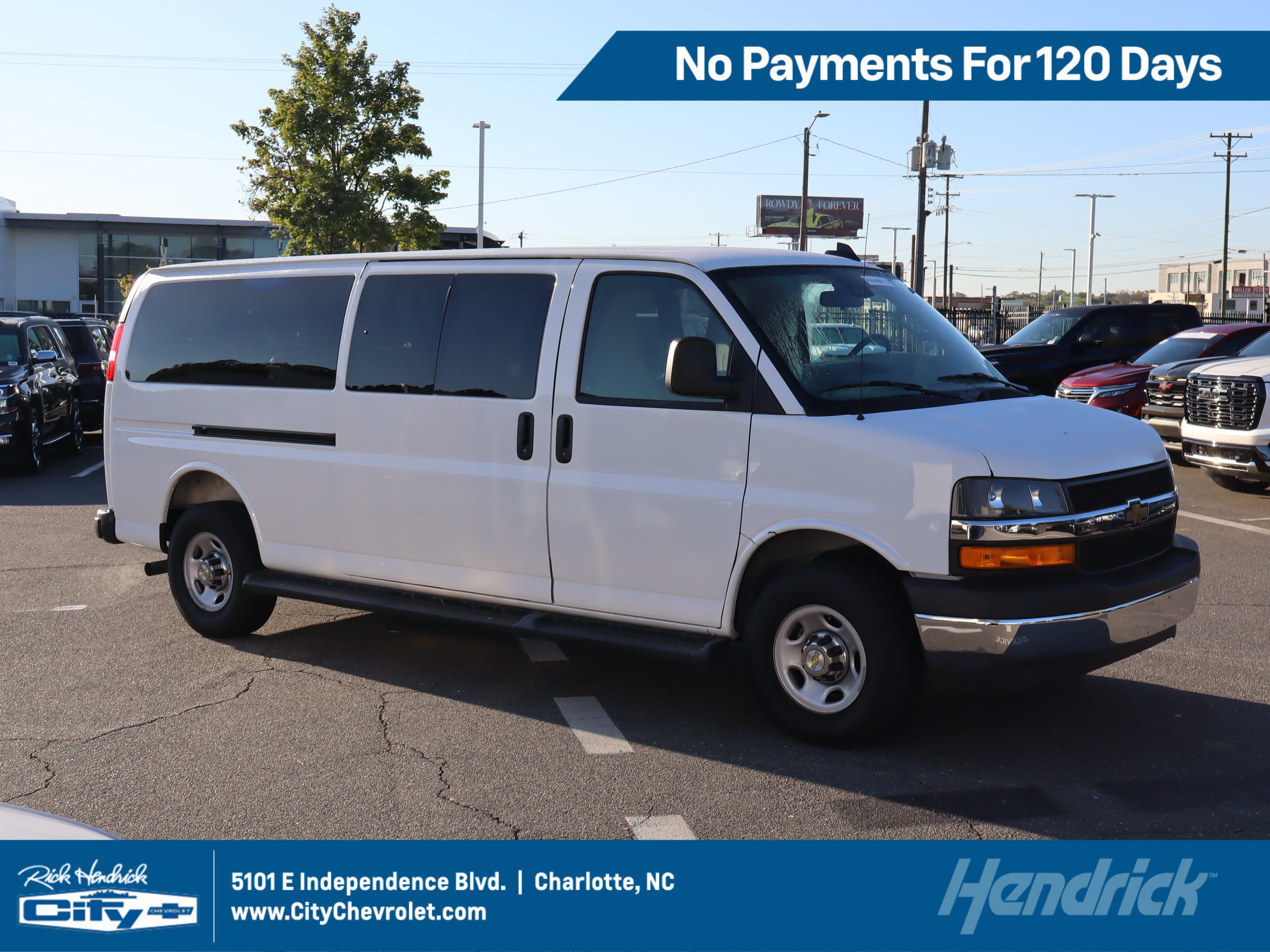 Used 2025 Chevrolet Express 3500 LT w/ LT Preferred Equipment Group RWD image 1