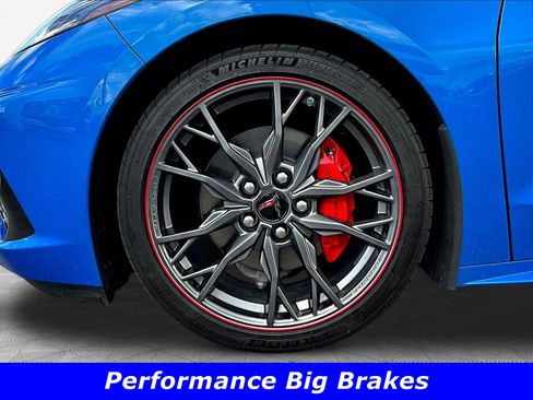 Used 2025 Chevrolet Corvette Stingray Preferred Conv w/ Stealth Interior Trim Package RWD image 28