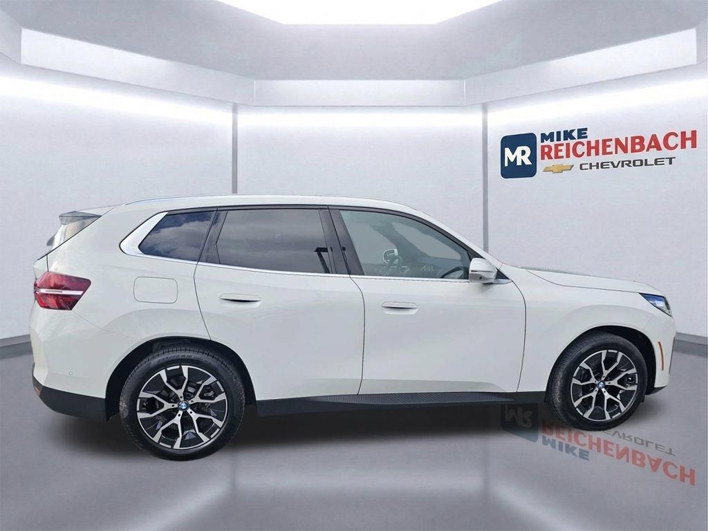 Used 2026 BMW X3 xDrive30i AWD/4WD image 3