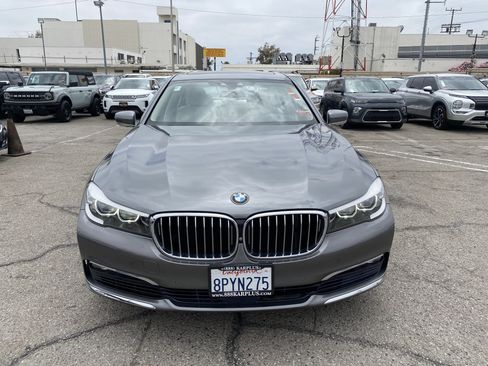 Used 2016 BMW 740i RWD image 3