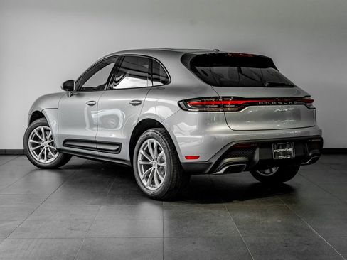Certified 2026 Porsche Macan AWD/4WD image 3