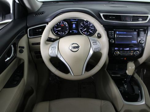 Used 2015 Nissan Rogue SL FWD image 6