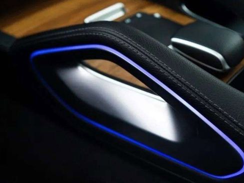 Used 2024 Mercedes-Benz GLE 450 4MATIC w/ Winter Package image 66