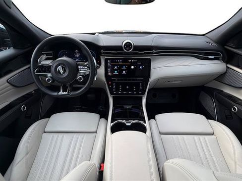 Used 2023 Maserati Grecale Modena AWD/4WD image 12