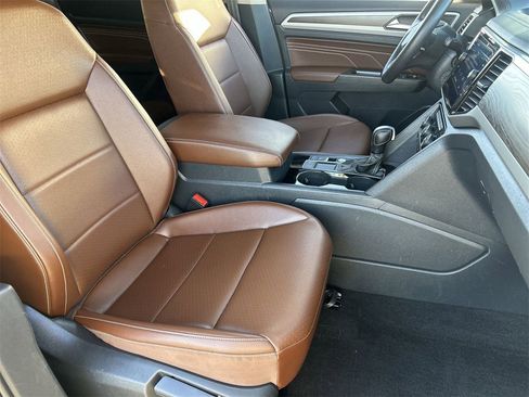 Used 2022 Volkswagen Atlas SE image 8