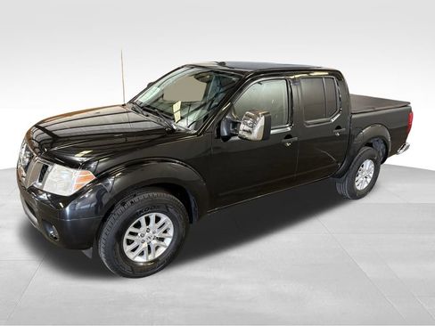 Used 2016 Nissan Frontier SV image 9