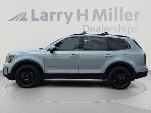 Used 2024 Kia Telluride SX Prestige X-Pro AWD/4WD image 2