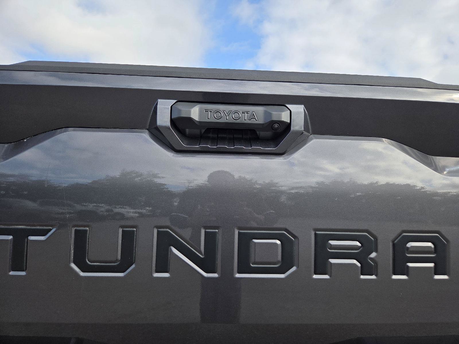 Used 2024 Toyota Tundra SR5 w/ SR5 Convenience Package AWD/4WD image 30