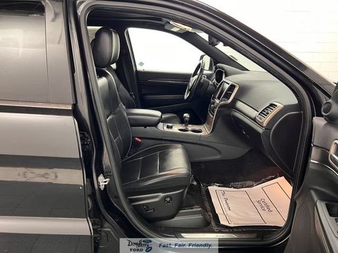 Used 2015 Jeep Grand Cherokee Limited w/ Luxury Group II AWD/4WD image 37