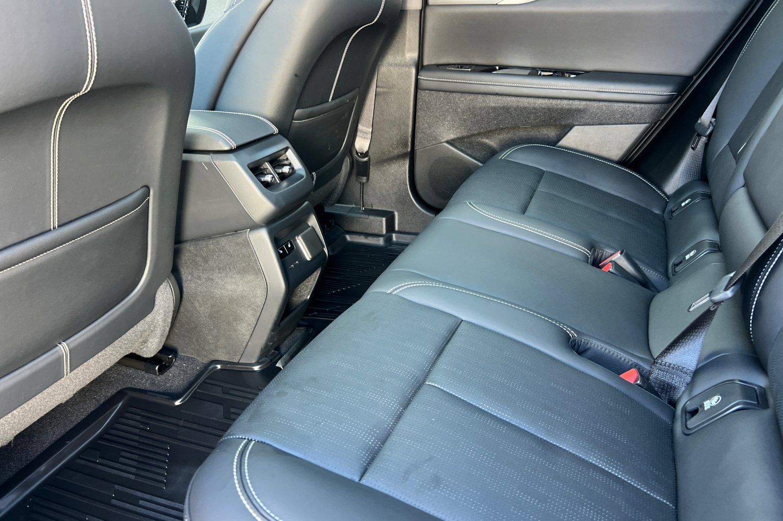 Used 2026 Cadillac Optiq Sport 2 w/ LPO, Floor Liner Package RWD image 13