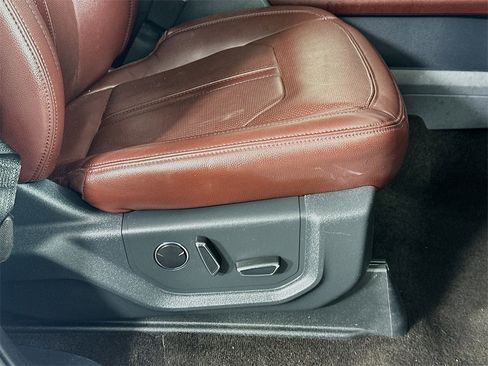 Used 2022 Ford Expedition Max Limited image 23