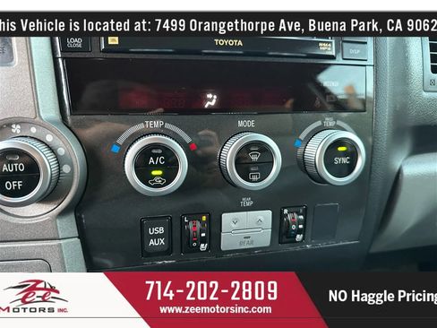 Used 2011 Toyota Sequoia Platinum image 39