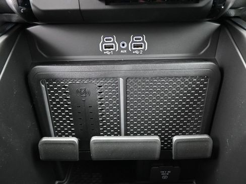New 2026 RAM 1500 2WD Crew Cab image 3
