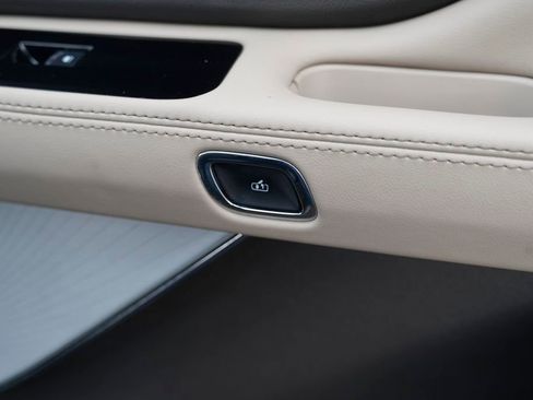 Used 2023 Lincoln Aviator Reserve w/ Equipment Group 201A image 37