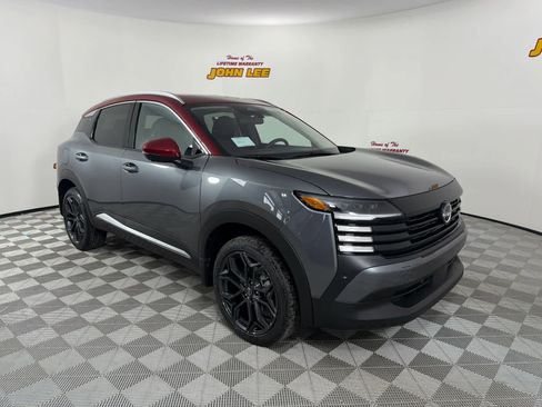 New 2026 Nissan Kicks SR w/ SR Premium Package image 8