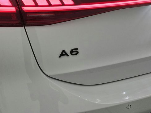 Used 2025 Audi A6 e-tron Prestige w/ Beige Warm Weather Package image 21