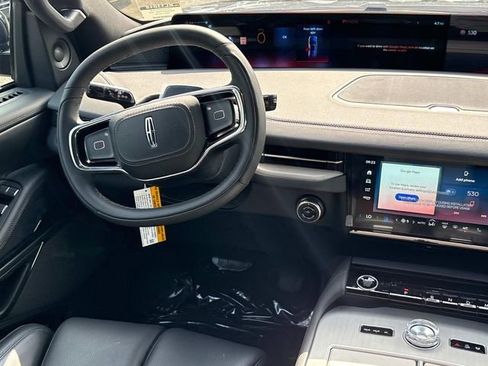 New 2025 Lincoln Navigator Reserve w/ Jet Appearance Package AWD/4WD image 14