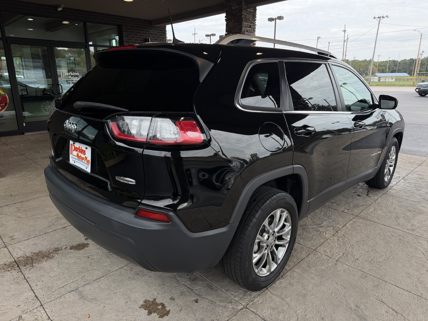 Used 2019 Jeep Cherokee Latitude Plus FWD image 7