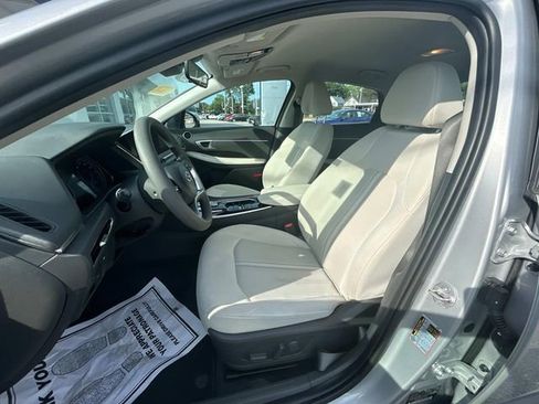 Used 2023 Hyundai Sonata SEL w/ Cargo Package image 17
