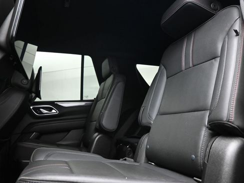 Used 2021 Chevrolet Tahoe RST w/ Luxury Package image 17