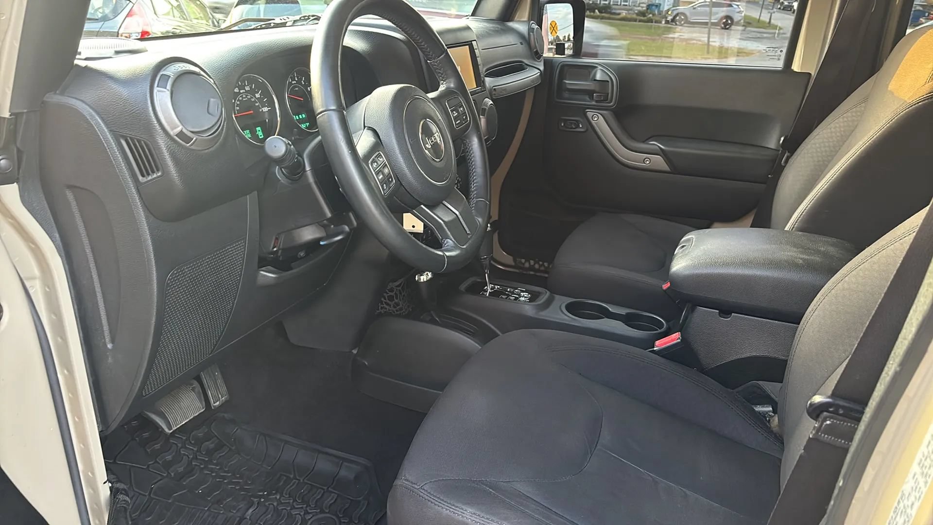 Used 2017 Jeep Wrangler Unlimited Sport w/ Quick Order Package 24S AWD/4WD image 26