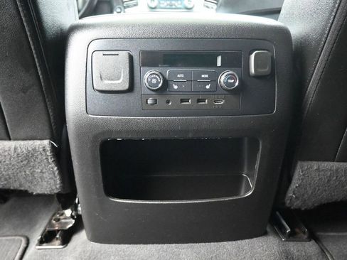 Used 2020 Chevrolet Tahoe LT image 36