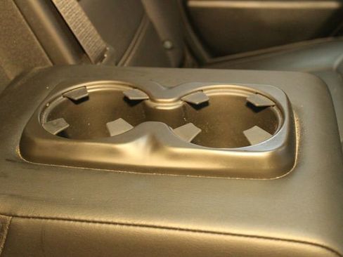 Used 2022 GMC Canyon Denali image 15