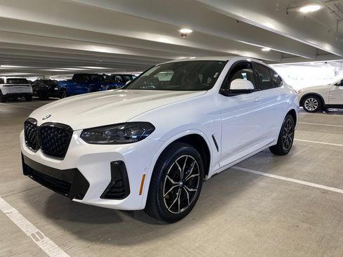 Used 2024 BMW X4 xDrive30i w/ Premium Package AWD/4WD image 1