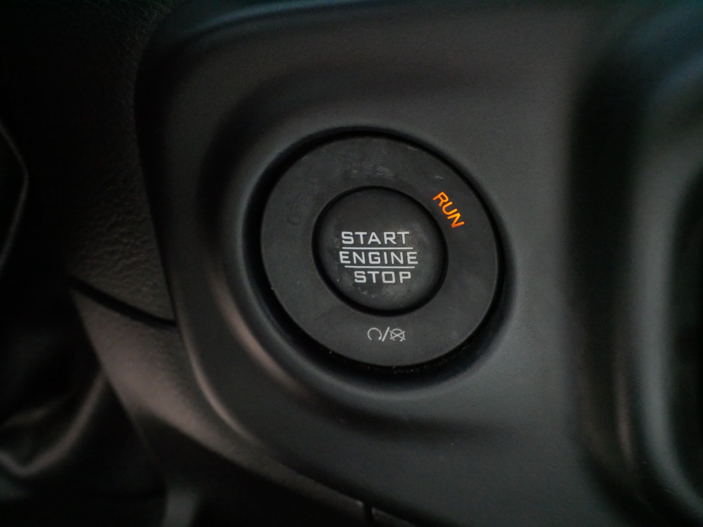 Used 2022 Jeep Wrangler Unlimited Sahara w/ Cold Weather Group AWD/4WD image 28