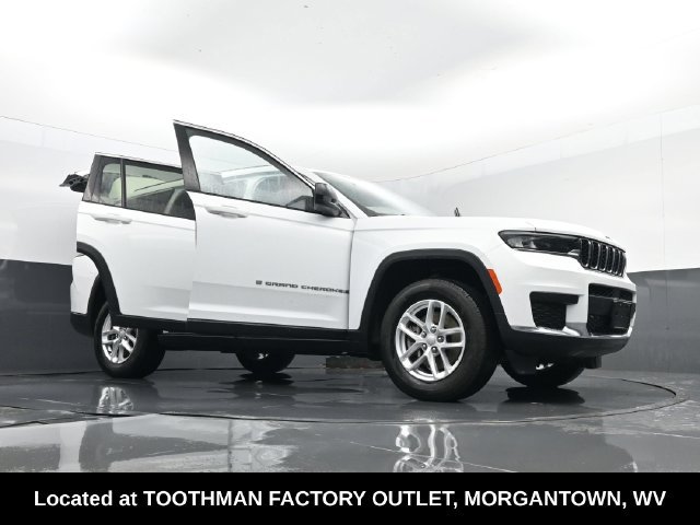 Used 2023 Jeep Grand Cherokee L Laredo AWD/4WD image 31