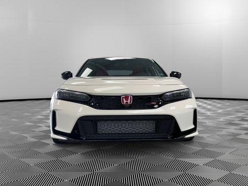 Used 2025 Honda Civic Type R image 3