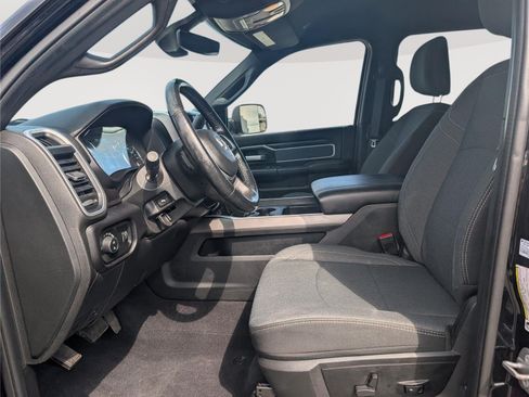 Used 2022 RAM 2500 Big Horn w/ Night Edition AWD/4WD image 18