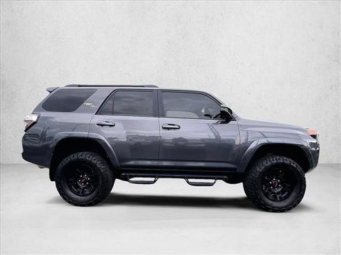 Used 2021 Toyota 4Runner TRD Off-Road Premium w/ Moonroof Package AWD/4WD image 5