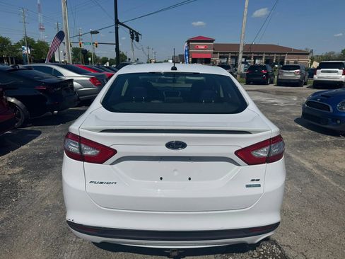 Used 2014 Ford Fusion SE w/ Equipment Group 201A FWD image 6