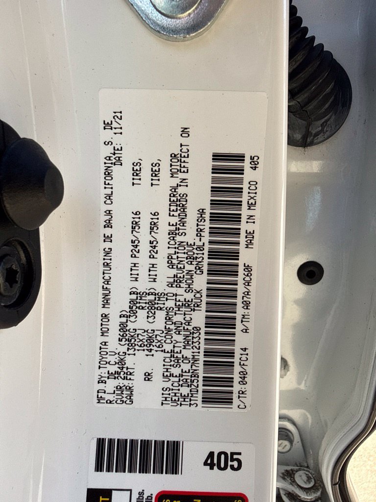 Certified 2022 Toyota Tacoma SR5 w/ Black Out Package (TMS) AWD/4WD image 25