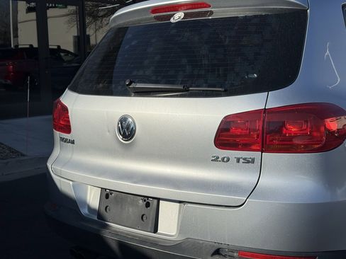 Used 2013 Volkswagen Tiguan S image 33