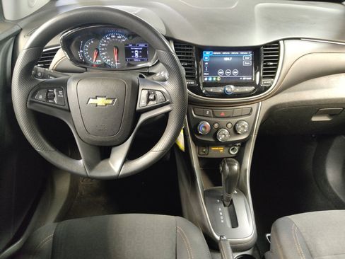 Used 2019 Chevrolet Trax LS w/ Tint and Cruise Package FWD image 22