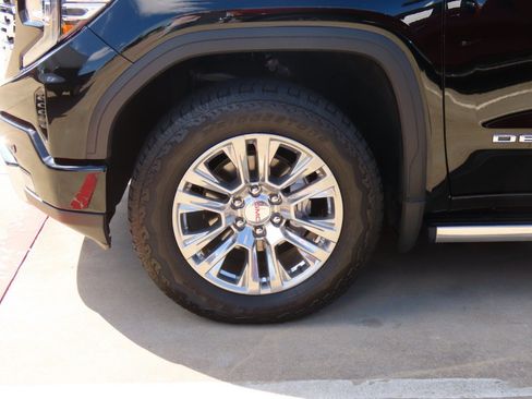 Used 2024 GMC Sierra 1500 Denali w/ Technology Package image 6