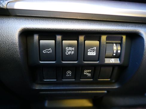 Used 2024 Subaru Forester Premium image 26