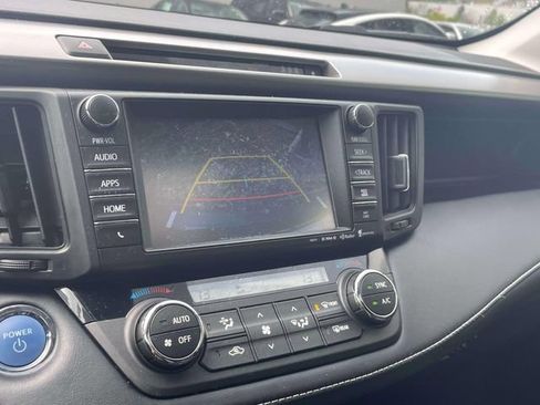 Used 2017 Toyota RAV4 Limited w/ Carpet Mat Package AWD/4WD image 31