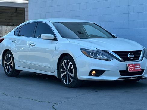 Used 2017 Nissan Altima 2.5 SR image 10