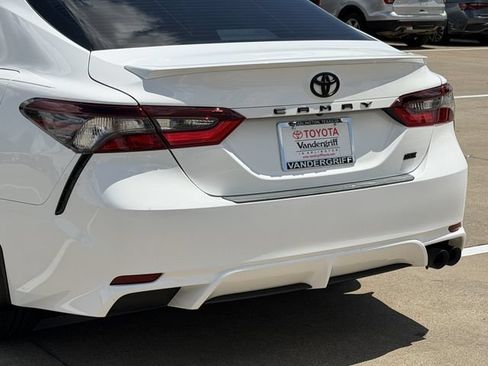 Used 2024 Toyota Camry SE FWD image 6