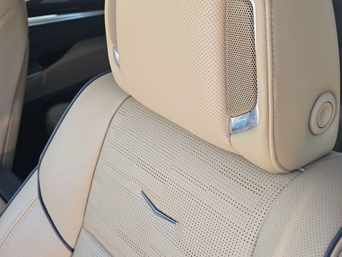 Used 2026 Cadillac Escalade Luxury w/ Touring Package RWD image 7